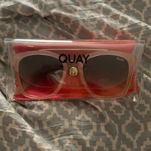 Quay Australia Sweet Dreams in Blush